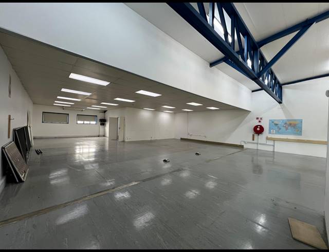 449M² WAREHOUSE TO LET IN STRIJDOMPARK